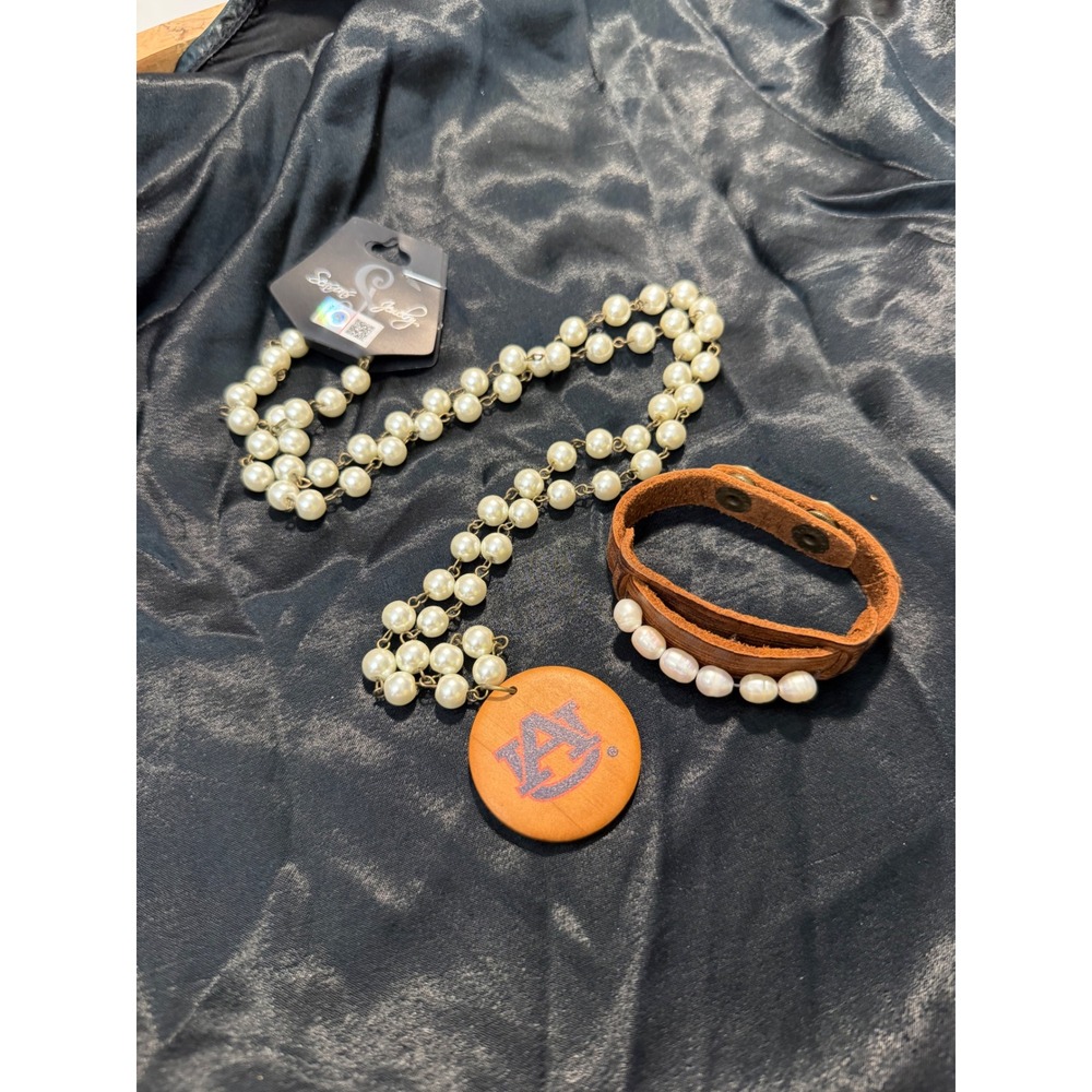 Sisters Jewelry Auburn Tigers Pearl Necklace & Leather Bracelet Set OS Brown AU